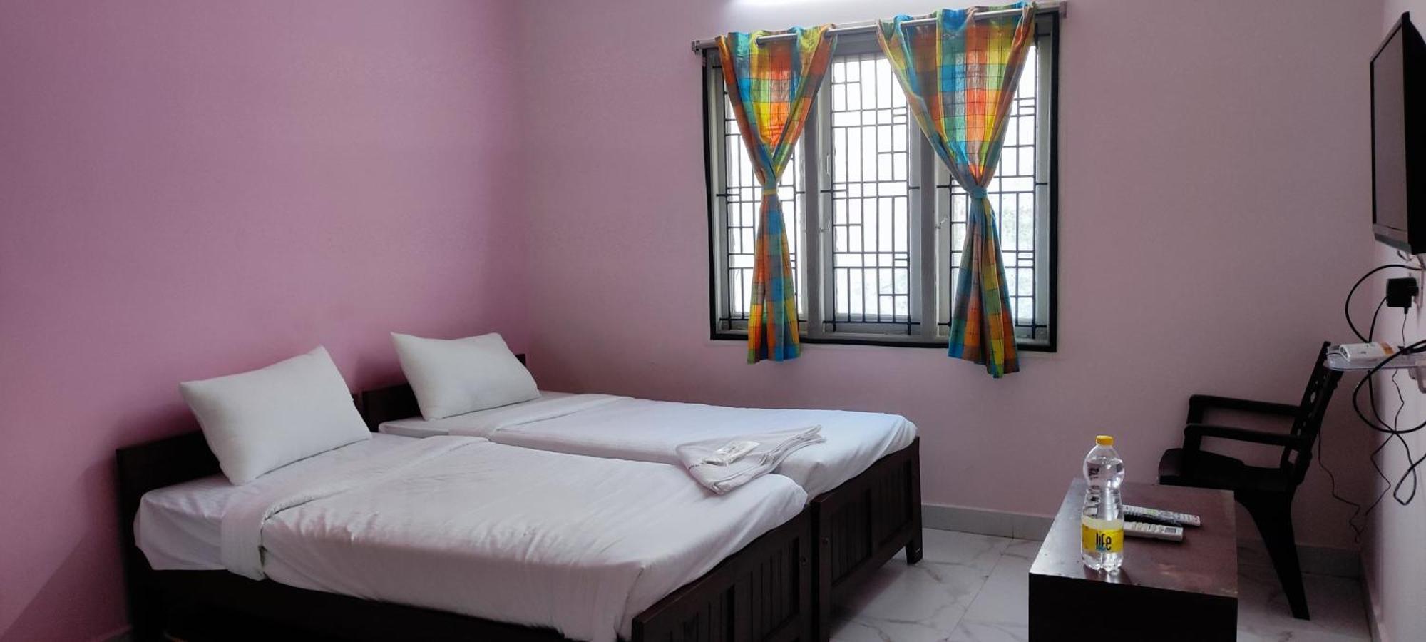 Pph Living Lakshmi Palace Tallākulam Екстериор снимка